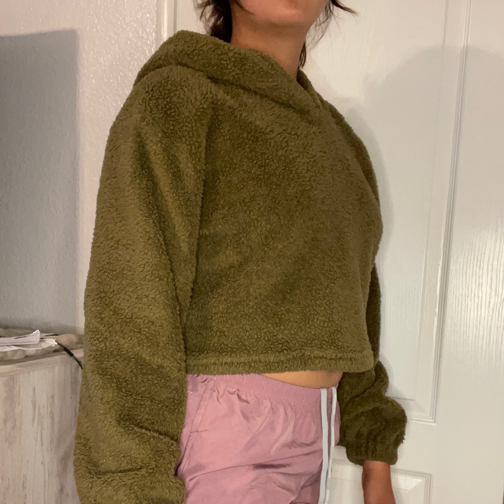 Green Sherpa sweater!